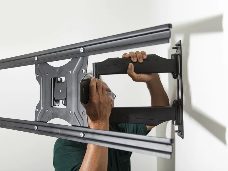 תלייה והתקנה של פריטים